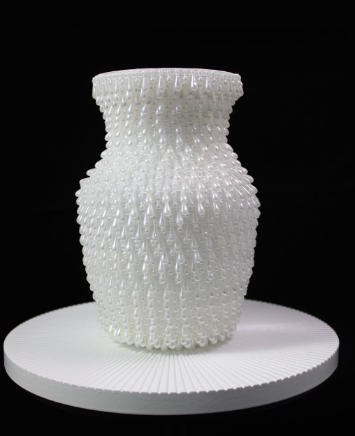 "Vulnerable" White Teardrop Pearl Vase, Top view