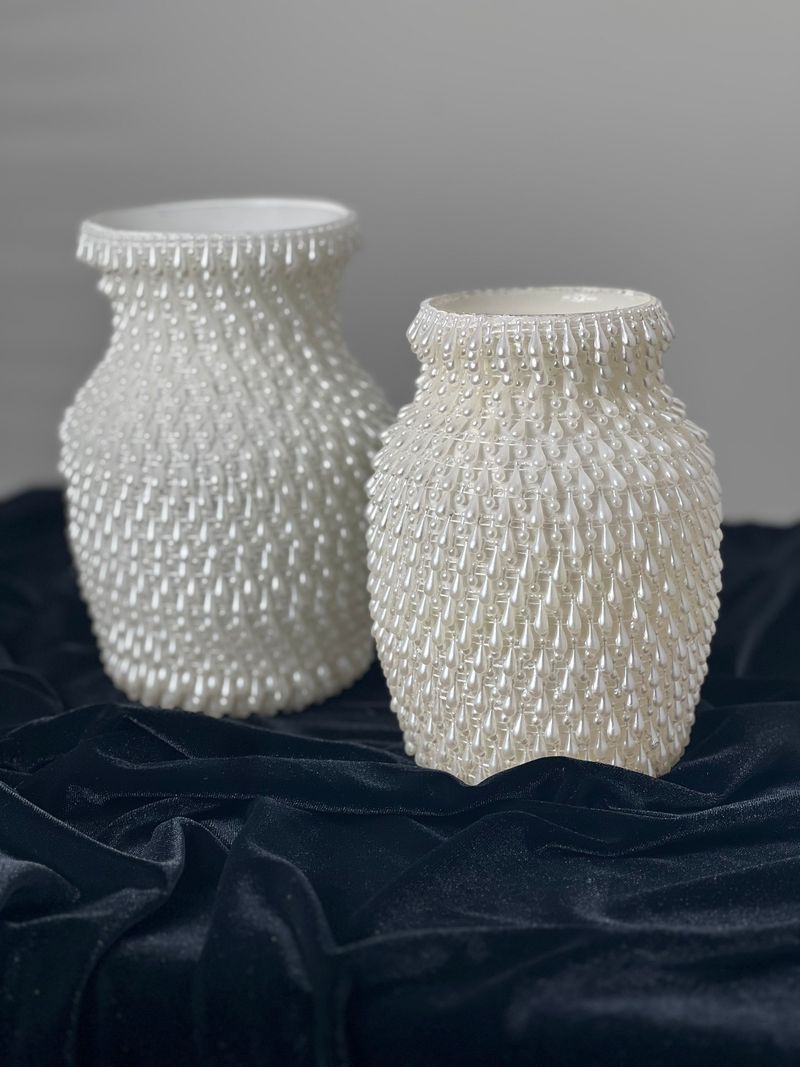 "Vulnerable" White Teardrop Pearl Vase, Back view